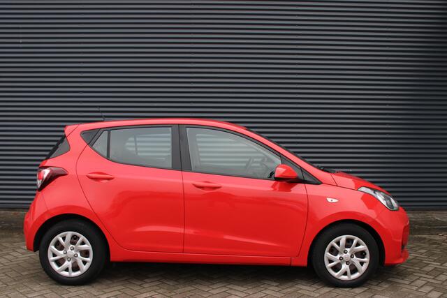 Hyundai I 10 1.0i Comfort Navigatie PDC
