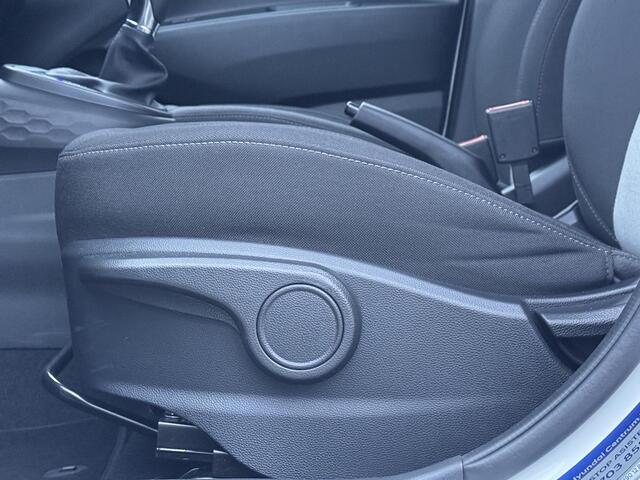 Hyundai I 10 Comfort Automaat / Airco / Multimedia Radio & Bluetooth / Elektrische Ramen voor / Centrale Deur Vergrendeling / DAB /