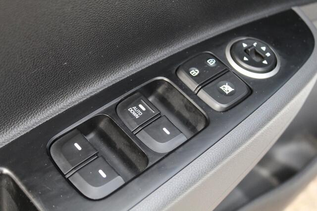 Hyundai I 10 1.0i Comfort//5Drs//Navi!!