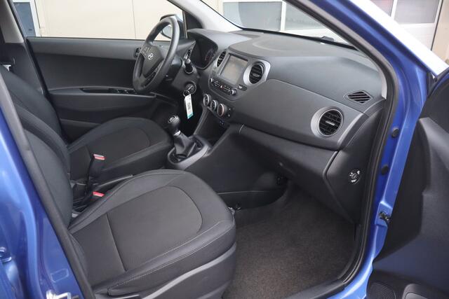 Hyundai I 10 1.0i Comfort - NL- Auto!! Airco I Parkeersensor A I Apple