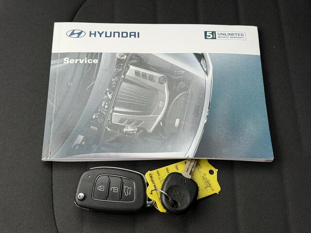 Hyundai I 10 1.0 Automaat Comfort Smart 5-zits / Fabrieksgarantie tot 02-2029 / Navigatie / Camera / Cruise / Airco / Apple Carplay & Android Auto / DAB /