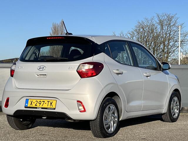 Hyundai I 10 5drs 1.0 67PK Comfort Smart | Geïntegreerde navigatiesysteem | Lage kmstand | Achteruitrijcamera |