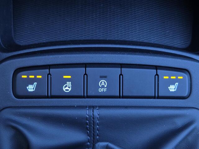 Hyundai I 10 1.0 Premium Handgeschakeld / Fabrieksgarantie tot 09-2029 / Stuur en Stoel verwarming / Achteruitrijcamera / Navigatie via Apple Carplay/Android Auto / Cruise control / Airco /