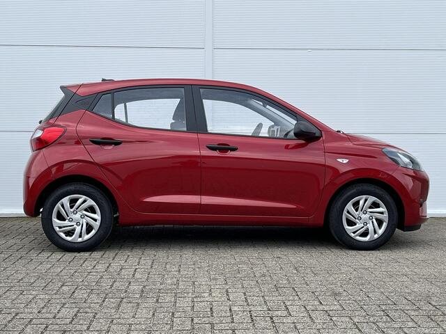 Hyundai I 10 1.0 Comfort / 1250 Voordeel / Navigatie / Achteruitrijcamera / Parkeersensoren Achter / Multifunctioneel Stuurwiel /