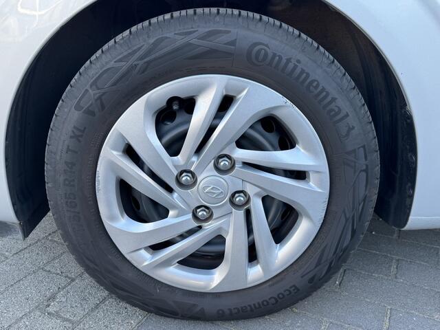 Hyundai I 10 1.0 Comfort Smart 5p | Automaat | Navigatie | Lage-km stand!