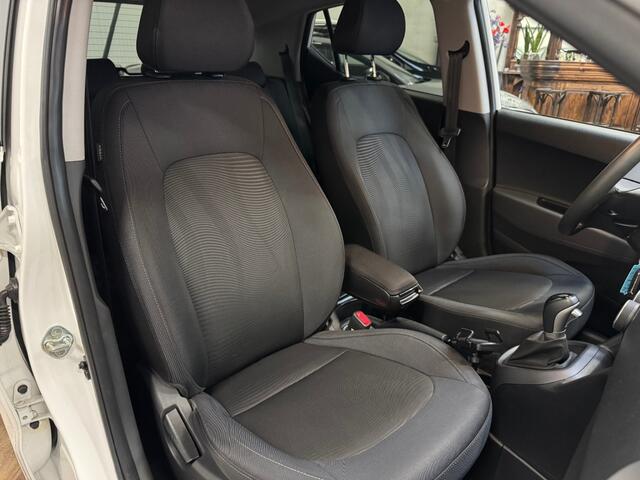 Hyundai I 10 1.0i Comfort 5p / origineel 8854KM / AUTOMAAT / AIRCO / STOEL EN STUURVERWARMING /