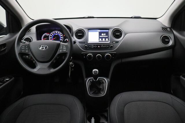 Hyundai I 10 1.0i Comfort 2019 | 1e Eigenaar | Navigatie | Carplay | DAB+ Radio | Cruise Control | Stuurwiel Bediening | Boekjes | 2 Sleutels | Elektrische Ramen | Lichtmetalen Velgen | Nationale Autopas