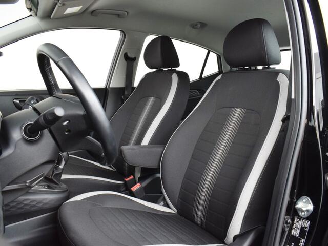 Hyundai I 10 1.0 Comfort Smart | Automaat o Navigatie o Camera o CarPlay