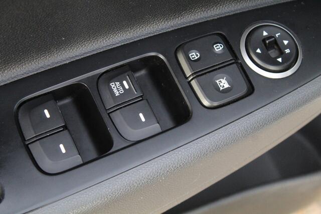 Hyundai I 10 1.0i Comfort//Airco//Cruise!!