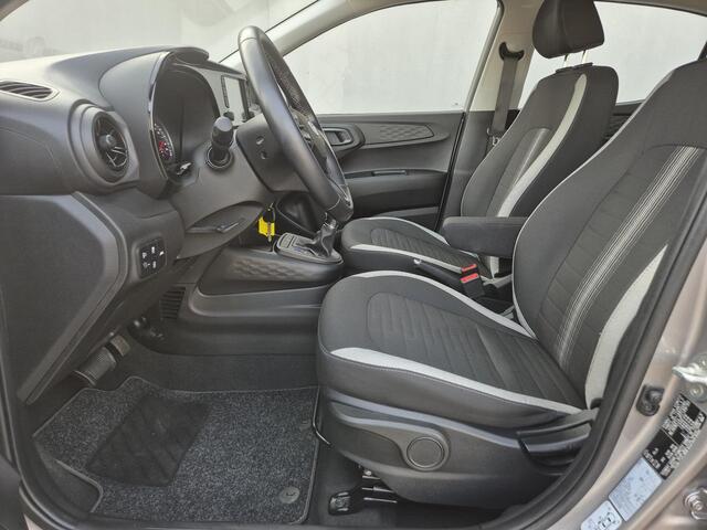 Hyundai I 10 1.0 Comfort 5-zits Automaat / Dealer onderhouden / Fabrieksgarantie tot 03-2028 / Airco / Cruise control / Navigatie via Apple Carplay of Android Auto / Elektrische ramen voor / Lane assist /