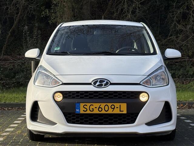 Hyundai I 10 5drs 1.0i 67pk Comfort | Navigatie | Apple Carplay-Android Auto | Cruise control | Elektrisch verstelbare spiegels | Elektrische ramen voor en achter |