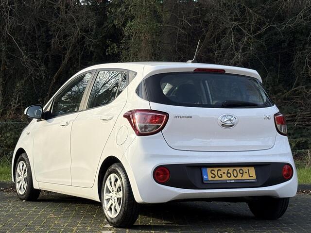 Hyundai I 10 5drs 1.0i 67pk Comfort | Navigatie | Apple Carplay-Android Auto | Cruise control | Elektrisch verstelbare spiegels | Elektrische ramen voor en achter |