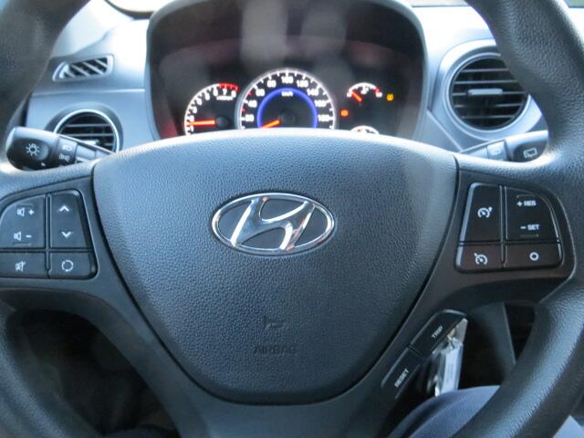 Hyundai I 10 1.0i Comfort rijdbare schade !!! airco ,cruise ,elek pakket