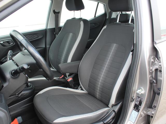 Hyundai I 10 1.0 Comfort Smart / Dealer onderhouden / Navigatie Pack / Apple Carplay/Android Auto / Cruise Control / Airco / Bluetooth / Achteruitrijcamera /