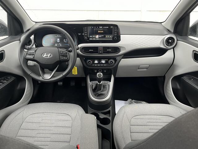 Hyundai I 10 1.0 Premium /1500 Voordeel / Snel Uit Voorraad Leverbaar / Navigatie / Cruise Control /