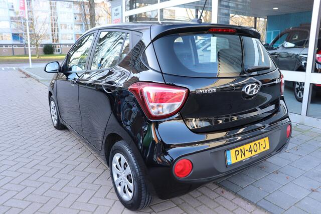 Hyundai I 10 1.0i Go! Navigatie, climate controle. .