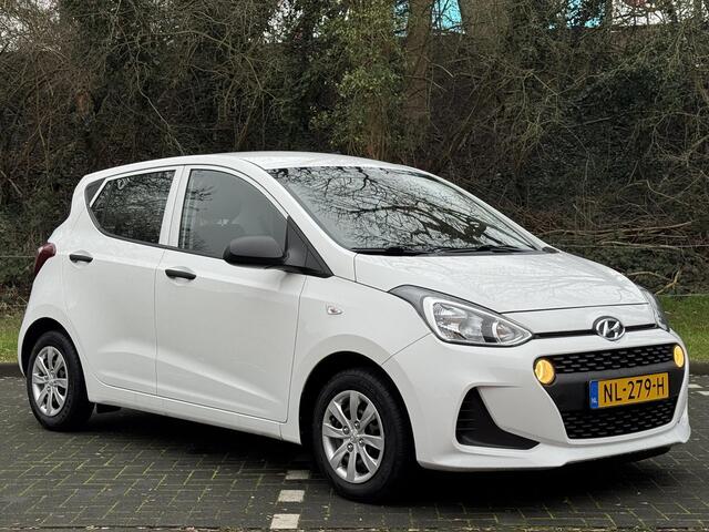 Hyundai I 10 5-deurs 1.0i i-Motion 67pk | TREKHAAK | AIRCO | ALLSEASON BANDEN | ELEKTRISCH PAKKET | LAGE KM-STAND! |