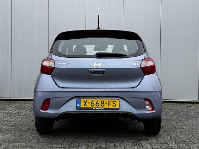 Hyundai I 10 1.0 Comfort Smart / 1e eig. / Navigatie / Achteruitrij camera / NL auto / Fabrieksgarantie t/m 11-2028 /
