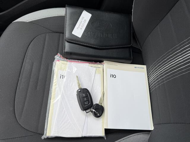 Hyundai I 10 1.0 Comfort / Airco / Cruise Control / Sensoren Achter / Apple&Android Auto / Bluetooth / DAB
