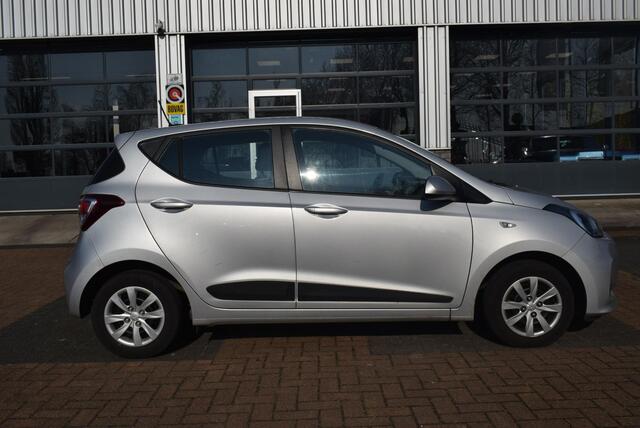Hyundai I 10 1.0i Comfort Navi Airco Km 106.000!!