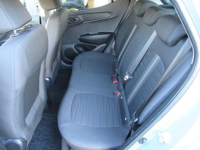 Hyundai I 10 1.2 84 PK 4 cil. Automaat Premium 1e eigen | dealer onderh | full option ! stoel + stuurverw | navi