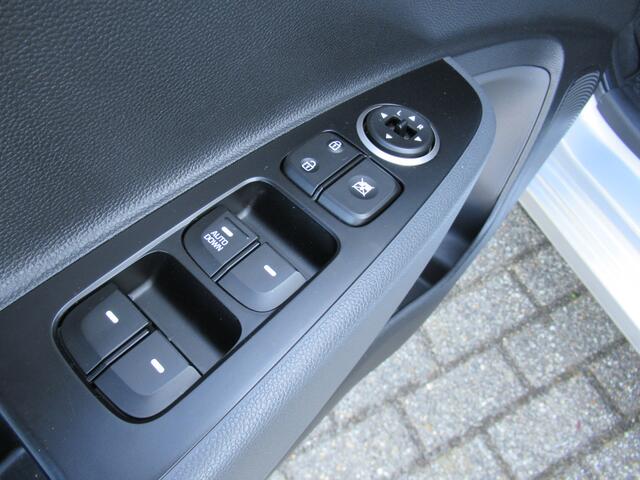 Hyundai I 10 1.0i Go! 2017 2e eigen | dealer onderh | Navi | Cruise | LED | Clima