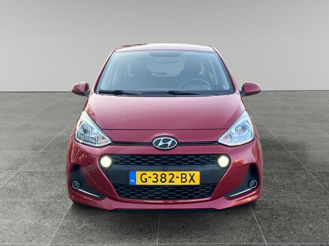Hyundai I 10 5-deurs Comfort 1.0i i-Motion 67pk | NAVI | APPLE CARPLAY / ANDROID AUTO | PARKEERSENSOREN | LM-VELGEN | 100% ONDERHOUDEN! |