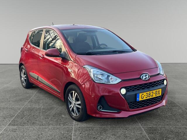 Hyundai I 10 5-deurs Comfort 1.0i i-Motion 67pk | NAVI | APPLE CARPLAY / ANDROID AUTO | PARKEERSENSOREN | LM-VELGEN | 100% ONDERHOUDEN! |