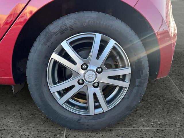 Hyundai I 10 5-deurs Comfort 1.0i i-Motion 67pk | NAVI | APPLE CARPLAY / ANDROID AUTO | PARKEERSENSOREN | LM-VELGEN | 100% ONDERHOUDEN! |