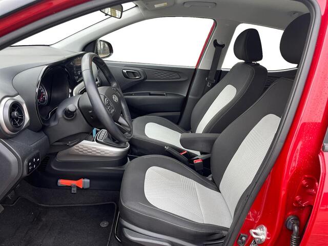 Hyundai I 10 5-deurs Premium 1.0 i-Motion 67pk | DAKKLEUR ZWART | CLIMA | NAVI | APPLE CARPLAY / ANDROID AUTO | 16'' BICOLOR LM-VELGEN | CAMERA |