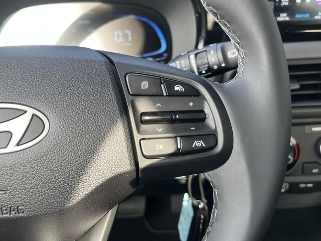 Hyundai I 10 1.0 Comfort Limited / Automaat / Navigatie / Airco / Cruise Control / Parkeersensoren / Apple Carplay & Android Auto /