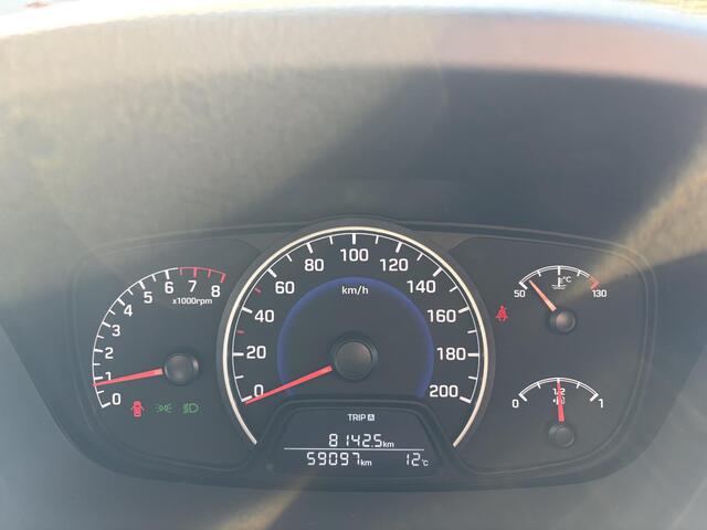 Hyundai I 10 1.0i Premium | Stoelverwarming | Sensoren | Navi