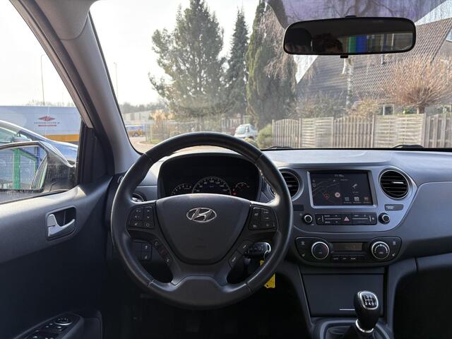 Hyundai I 10 1.0i Premium | Stoelverwarming | Sensoren | Navi