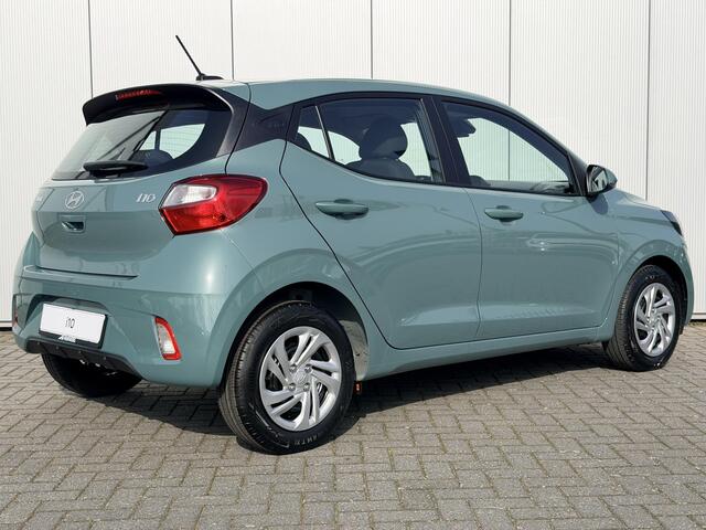 Hyundai I 10 1.0 Comfort Limited / Navigatie / Achteruitrijcamera / Airco / Elek. Ramen Voor / Apple Carplay & Android Auto / Bluelink / Incl ¤ 1500,- korting / Prijs is rijklaar /