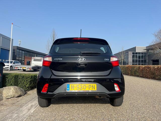 Hyundai I 10 1.0 Comfort Smart | Camera | Cruise Control | Carplay | NAVI | Elektrische ramen en spiegels voor