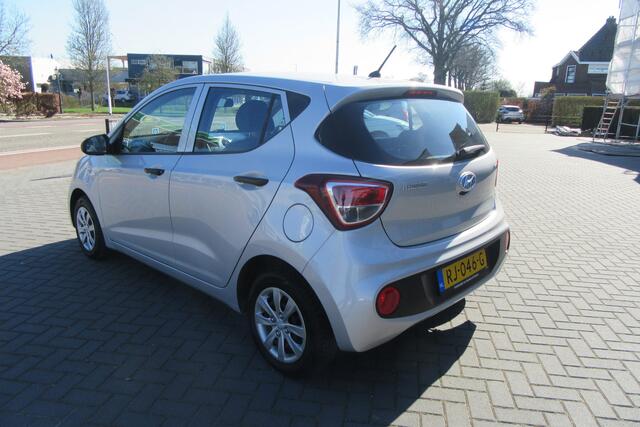 Hyundai I 10 1.0i i-Motion, Airco, 4 Seizoenenbanden