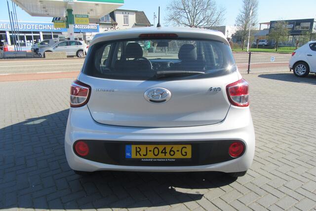 Hyundai I 10 1.0i i-Motion, Airco, 4 Seizoenenbanden