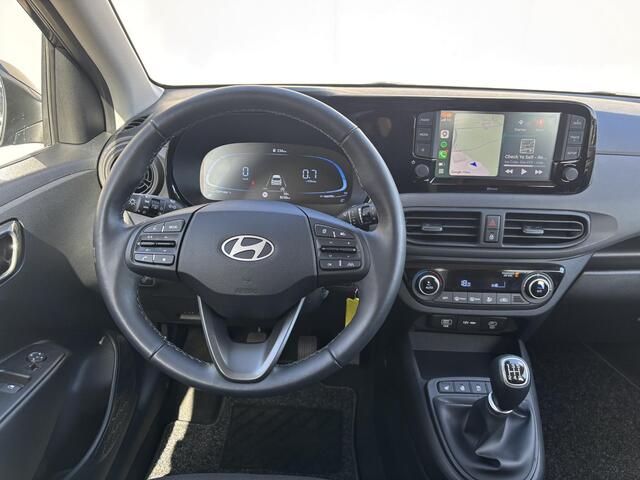 Hyundai I 10 1.0 Premium Handgeschakeld / Fabrieksgarantie tot 10-2029 / Stuur en Stoel verwarming / Achteruitrijcamera / Navigatie via Apple Carplay/Android Auto / Cruise control / Airco /