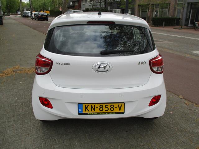 Hyundai I 10 1.0i i-Motion Comfort / AIRCO / P.D.C / NW-STAAT / 84dkm