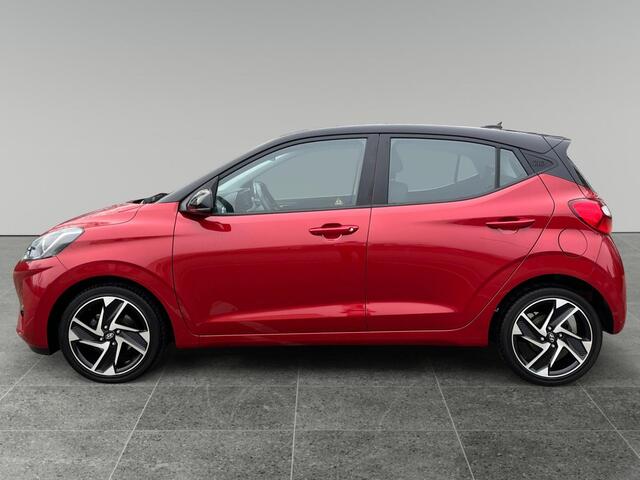 Hyundai I 10 5-deurs Premium 1.0 MPI 67pk | DAKKLEUR ZWART | CLIMA | NAVI | APPLE CARPLAY / ANDROID AUTO | 16'' BICOLOR LM-VELGEN | CAMERA |