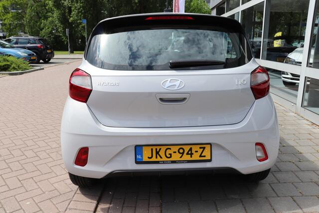 Hyundai I 10 1.0 Comfort 5-zits Uniek! lage km stand. voorzien van Apple Carplay/Android Auto