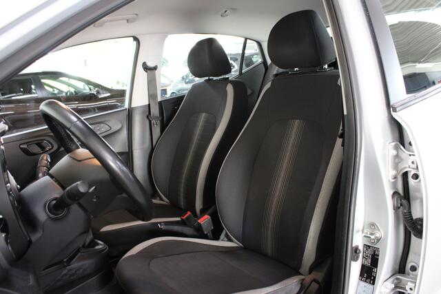 Hyundai I 10 1.0 Comfort Smart 5-zits / Stoelverw. / Stuurwielverw. / Camera /