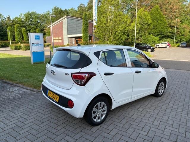 Hyundai I 10 1.0I PRIVATE LEASE