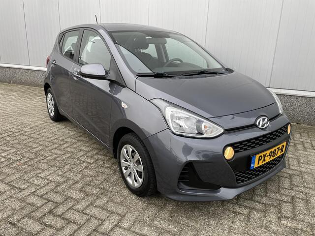 Hyundai I 10 1.0i Comfort / Navigatie / Cruise control / Airco / Telefoon / Elektrisch bedienbare ramen + spiegels.