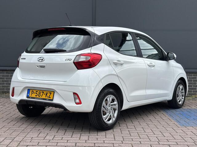 Hyundai I 10 1.0 Comfort Smart / Navigatie / Apple Carplay & Android Auto / Cruise Control / Achteruitrijcamera / DAB radio /