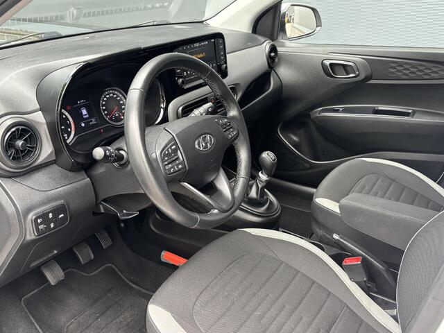 Hyundai I 10 1.0 Comfort Smart / Navigatie / Apple Carplay & Android Auto / Cruise Control / Achteruitrijcamera / DAB radio /