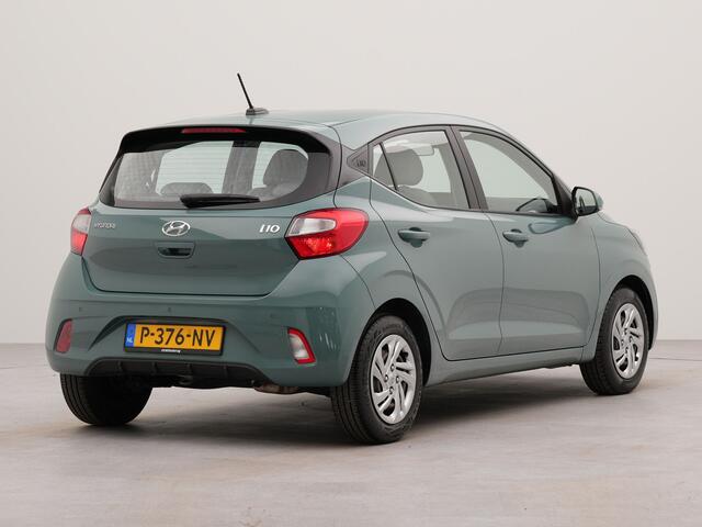 Hyundai I 10 4 zits 1.0 Premium | Apple carplay | Navigatie | Achteruitrij camera | Parkeersensoren achter | Bluetooth | Connected services | Cruise control | Armleuning bestuurder | Spraakbediening |