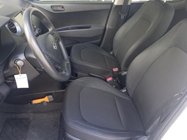 Hyundai I 10 1.0i Go! 2017 Lage km stand!!