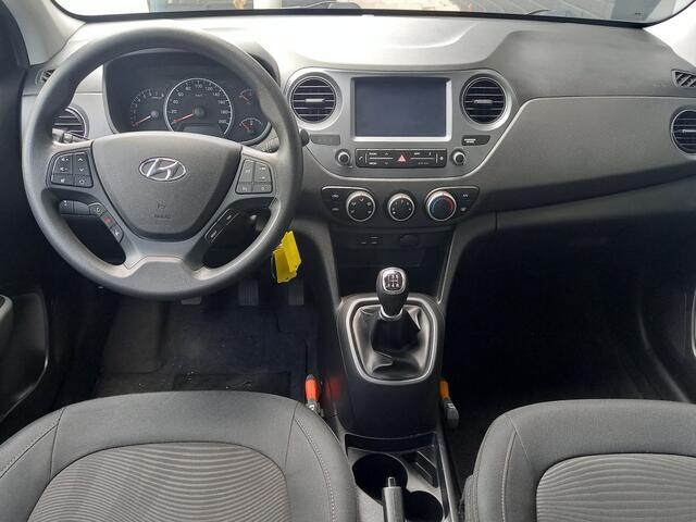 Hyundai I 10 1.0i Comfort met Navigatie Lage Km stand!!