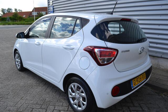 Hyundai I 10 1.0I COMFORT|NAVI|CARPLAY|PDC|CRUISE